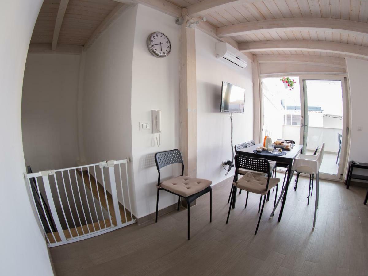 Le Amiche 2 Apartamento Marina di Ragusa Exterior foto